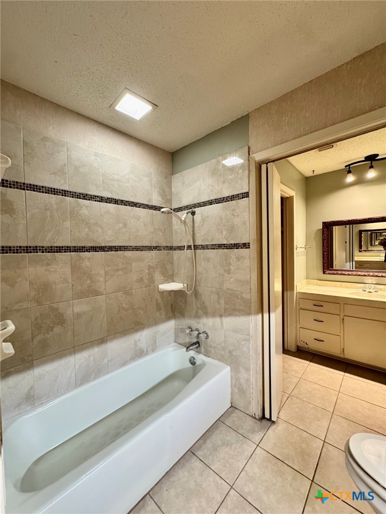 2405 Osage Road Property Photo 11