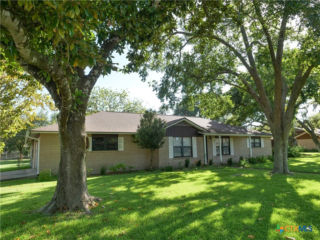 1209 E Morgan Property Photo 1