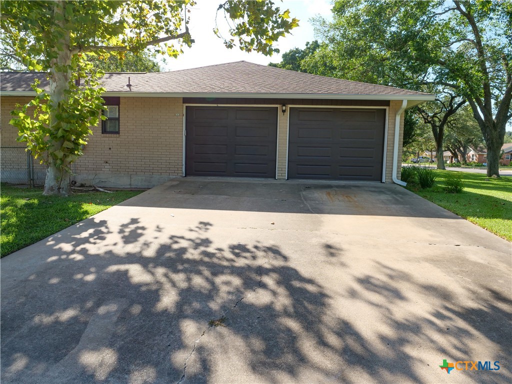 1209 E Morgan Property Photo 5