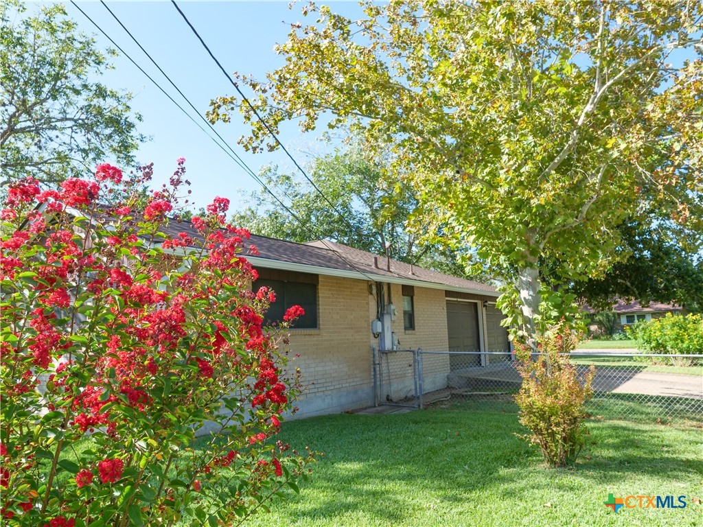 1209 E Morgan Property Photo 6