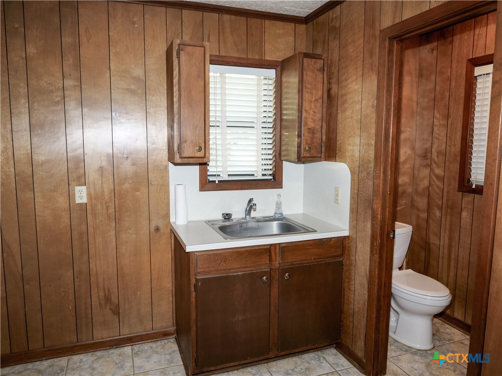1209 E Morgan Property Photo 13