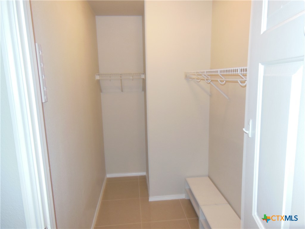 1830 Coffee Road Property Photo 18