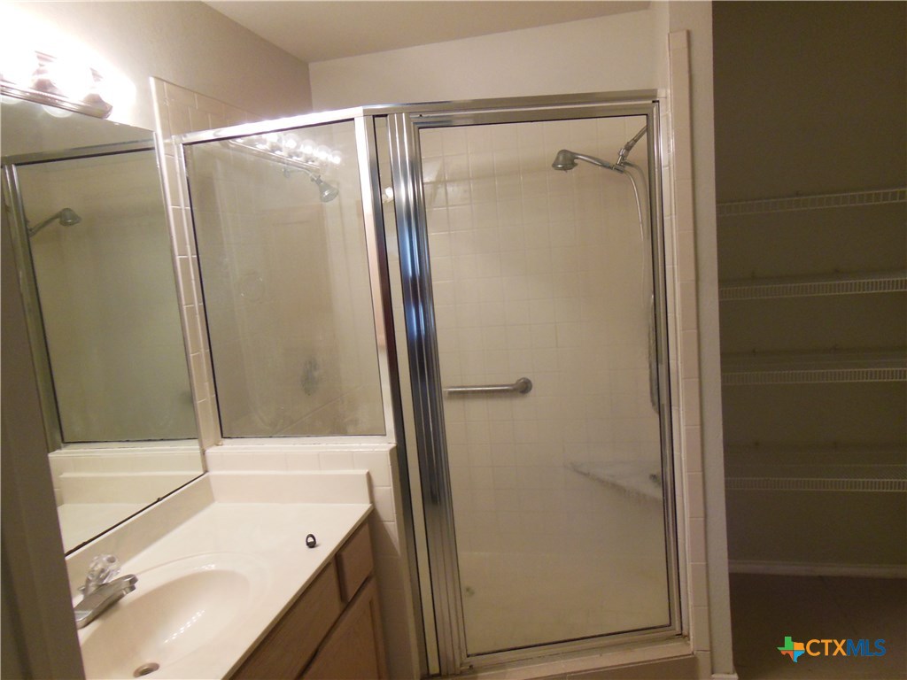 1830 Coffee Road Property Photo 20