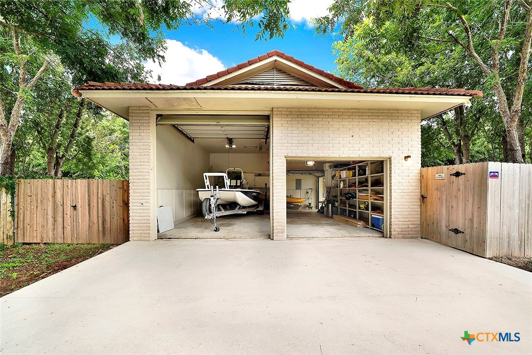 5 Augusta Drive Property Photo 37