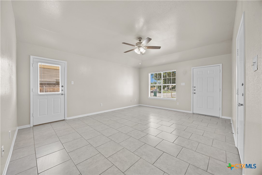 1623 Pima Trail Property Photo 4