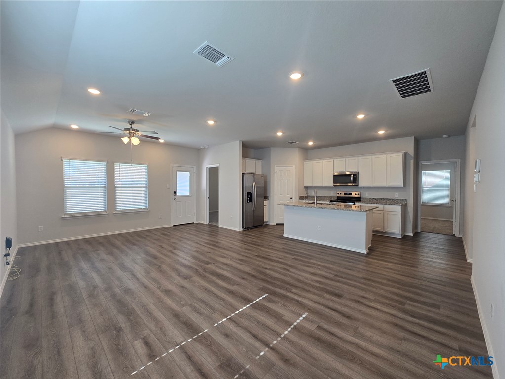 2349 Bee Creek Drive Property Photo 4