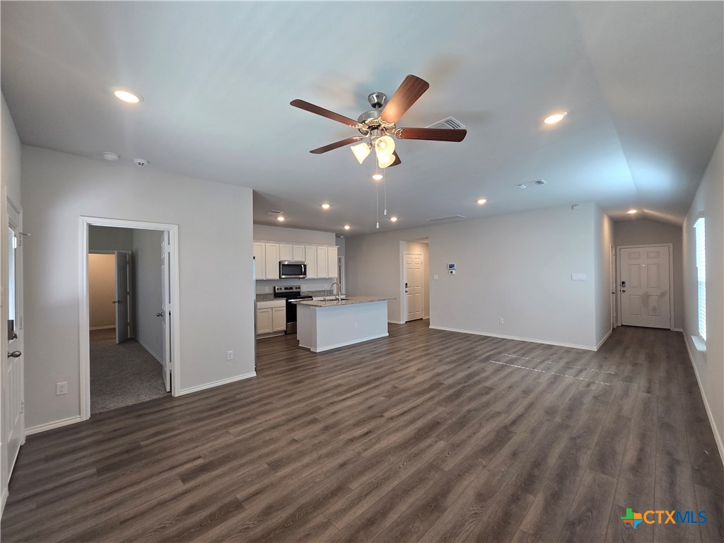 2349 Bee Creek Drive Property Photo 5
