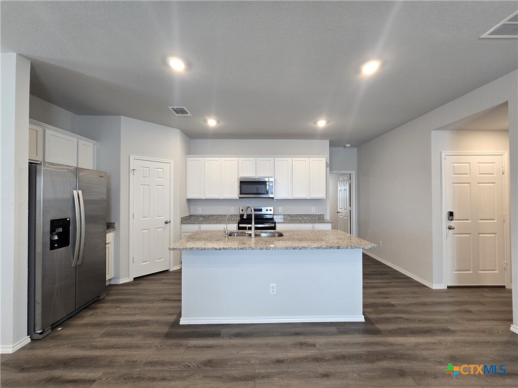 2349 Bee Creek Drive Property Photo 9