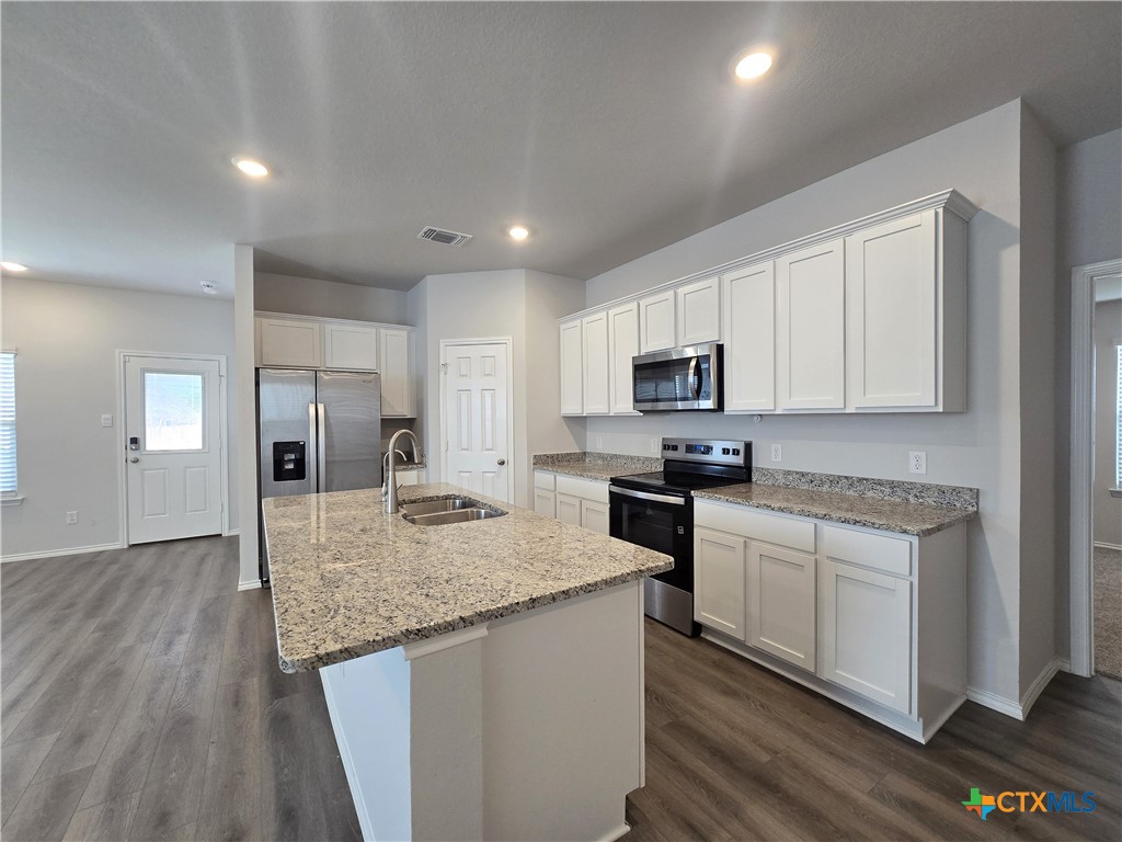 2349 Bee Creek Drive Property Photo 10