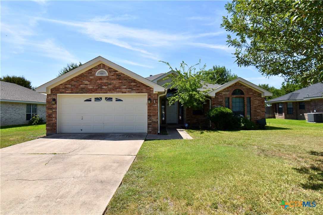 518 Mustang Trail Property Photo 1