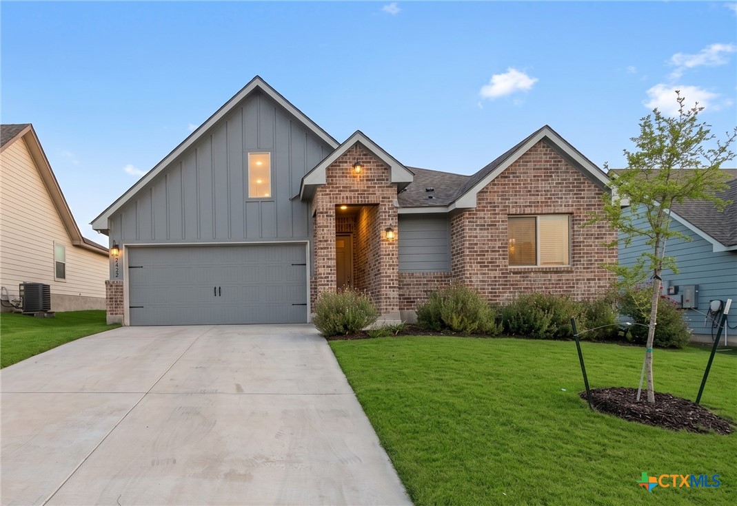 2478 Bee Creek Drive Property Photo 1