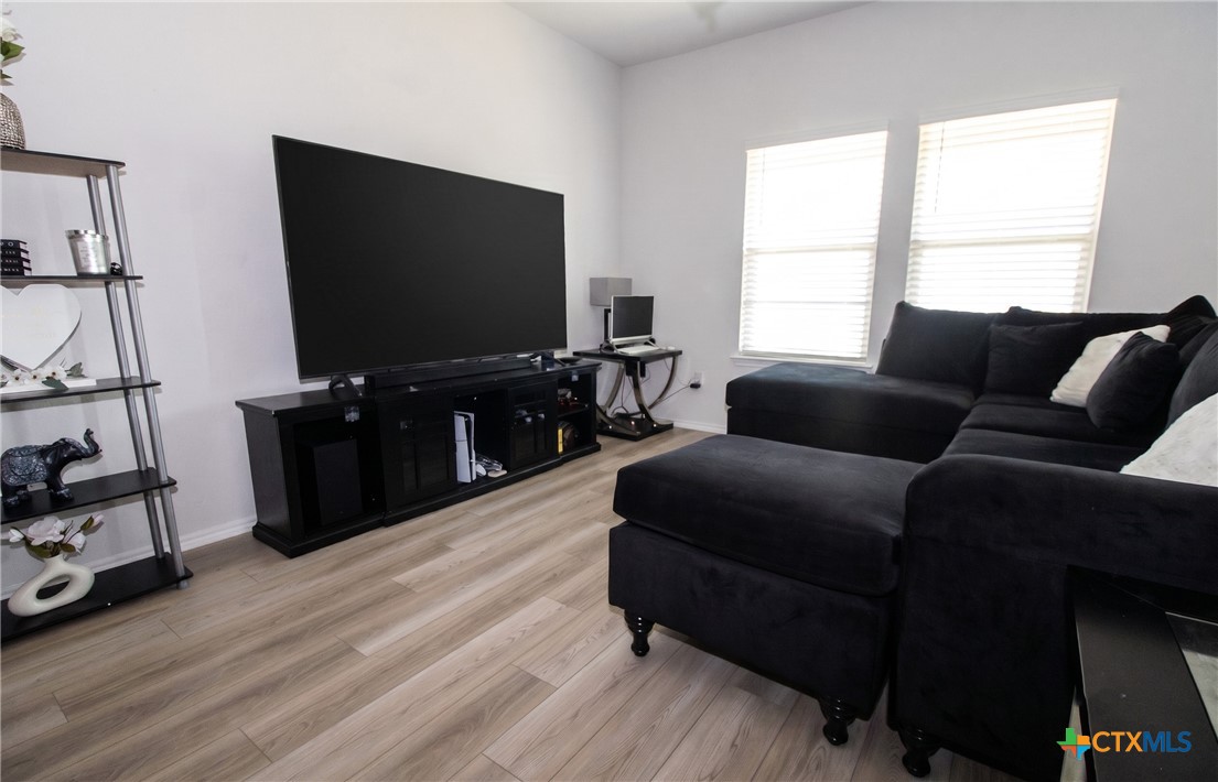 2478 Bee Creek Drive Property Photo 4