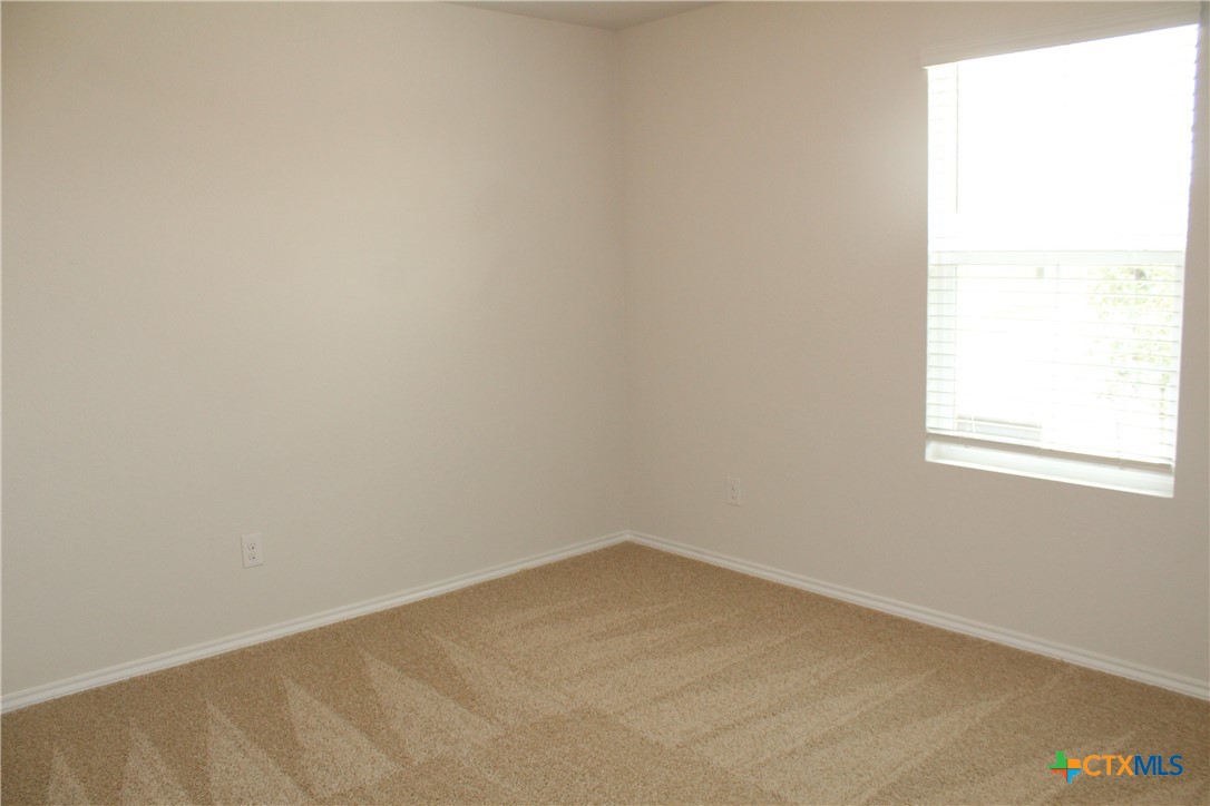 841 Margay Loop Property Photo 2