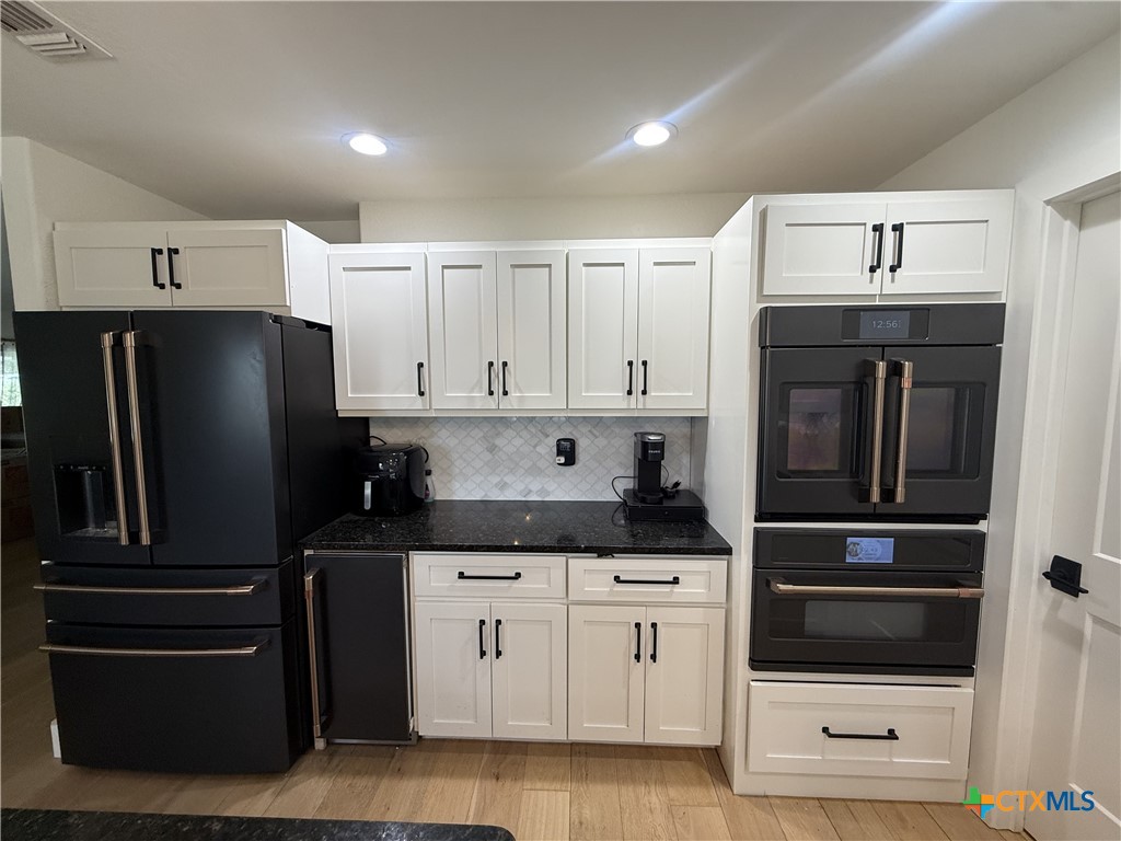 4130 Summit Drive Property Photo 4