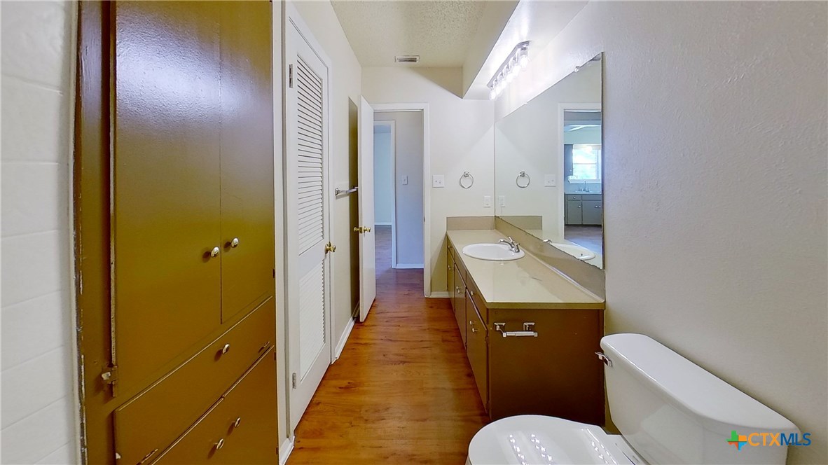 1209 Westcott A Property Photo 7