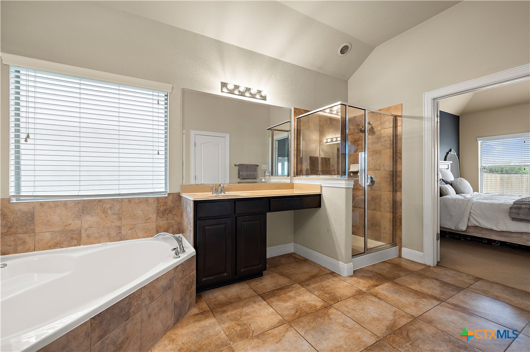 1008 N Ash Cove Property Photo 26