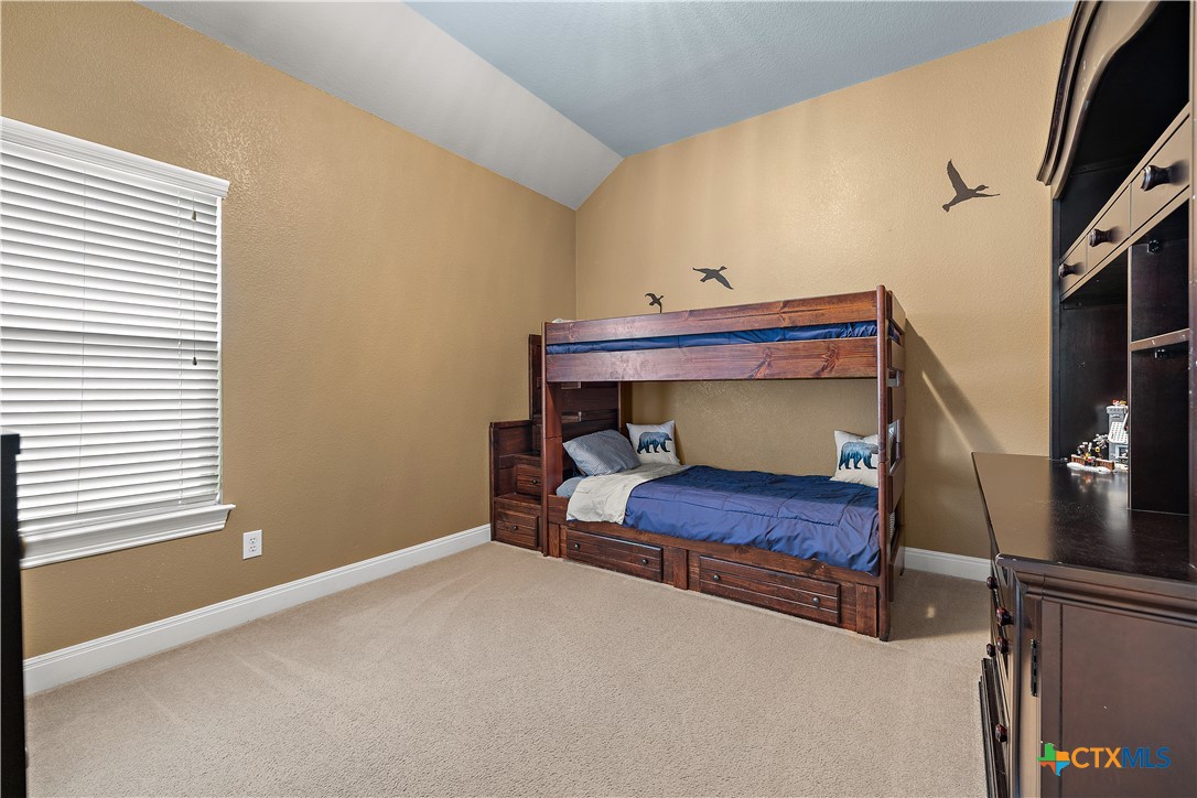 1008 N Ash Cove Property Photo 28