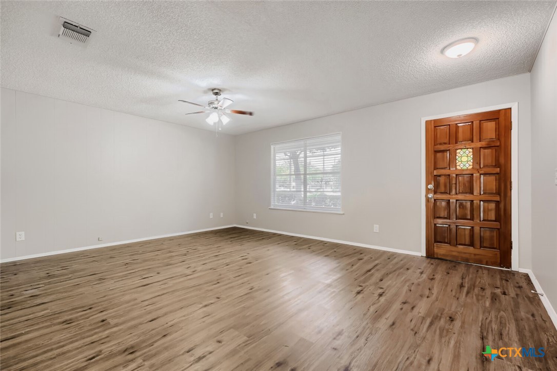1345 Azalea Lane Property Photo 3
