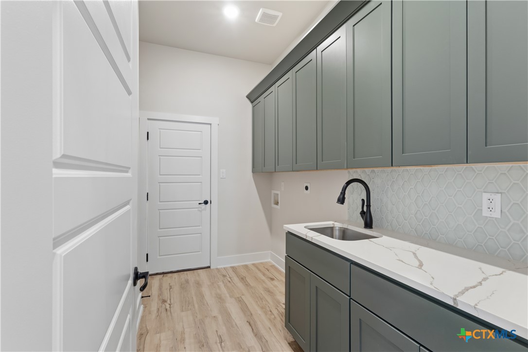 104 Cedar Bluff Drive Property Photo 32