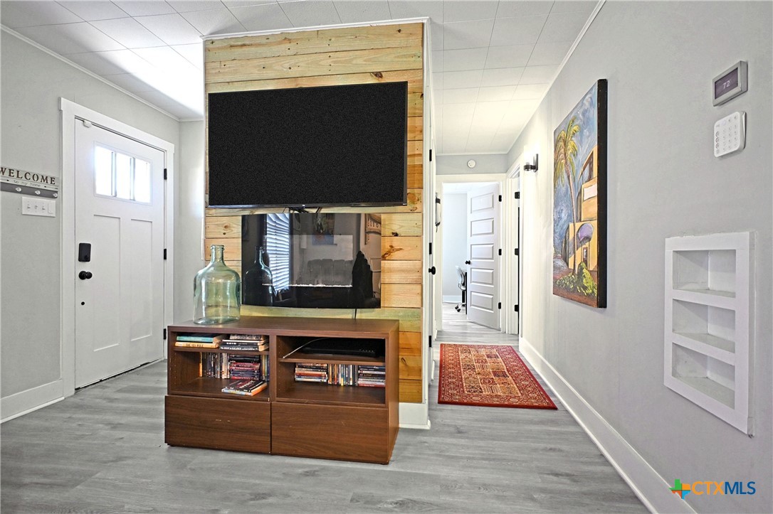 553 Scenic Drive Property Photo 3