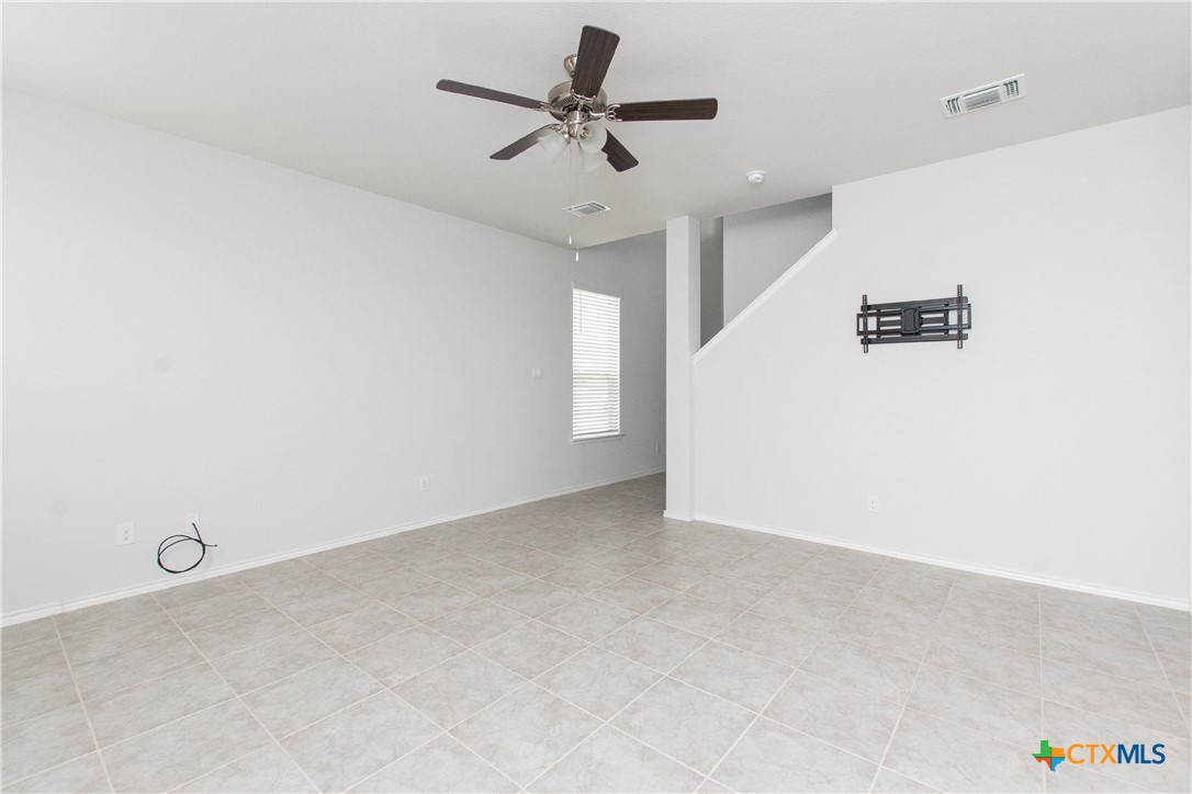 2033 Mallard Court Property Photo 3