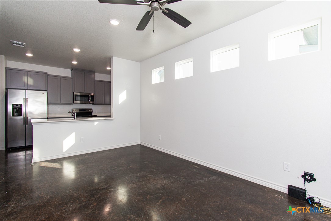 319 Riptide Road B Property Photo 3