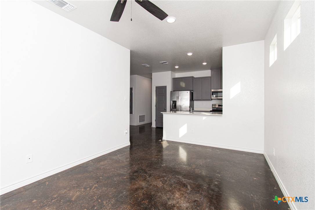319 Riptide Road B Property Photo 4