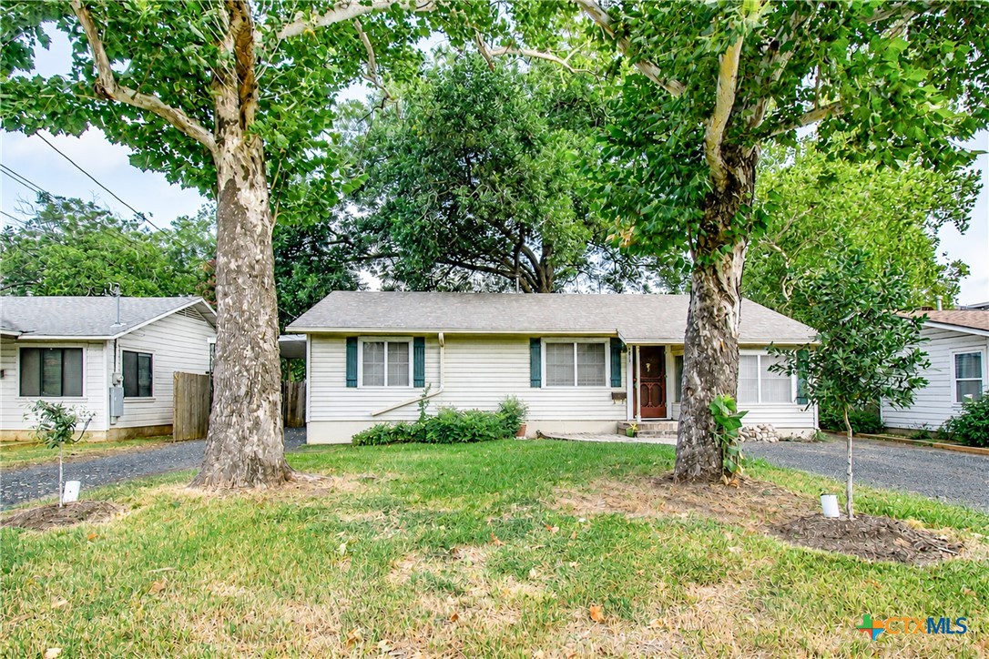 4510 Russell Drive Property Photo 1