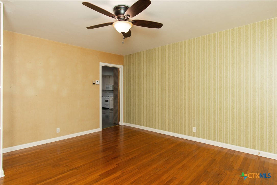 4510 Russell Drive Property Photo 3