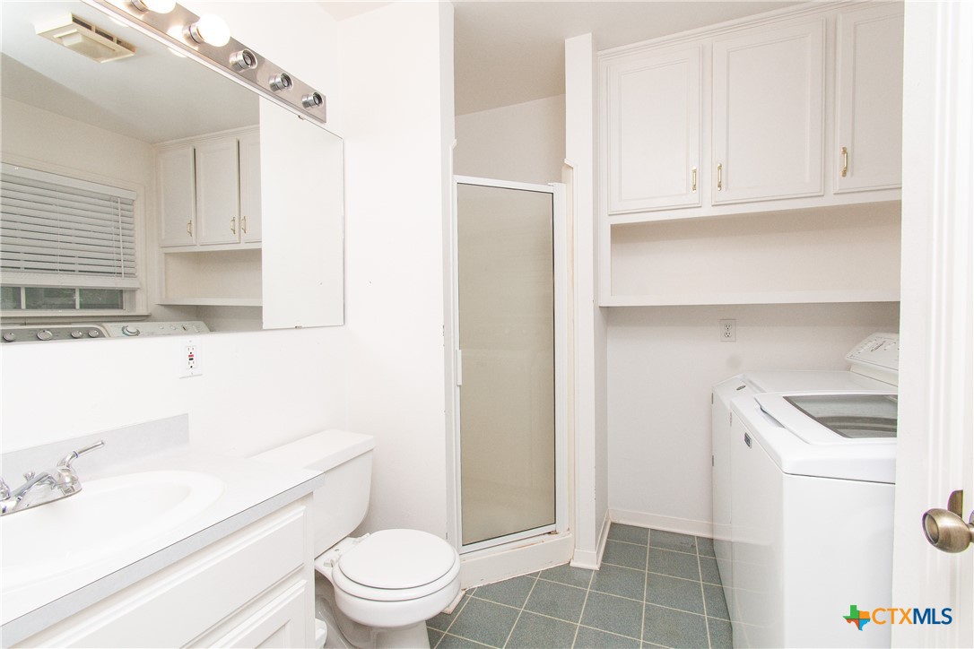 4510 Russell Drive Property Photo 8