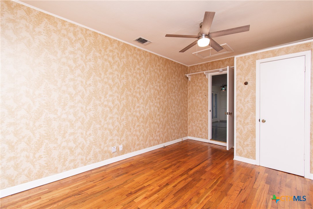 4510 Russell Drive Property Photo 11