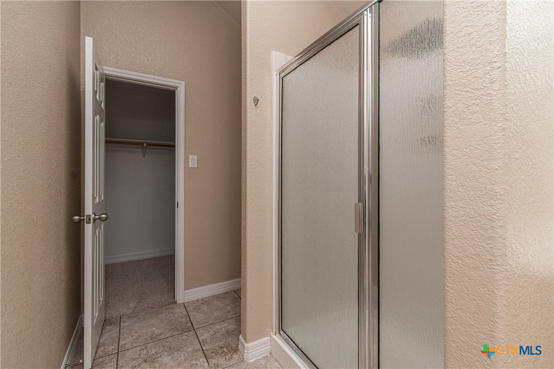 1401 Saxon Circle Property Photo 15