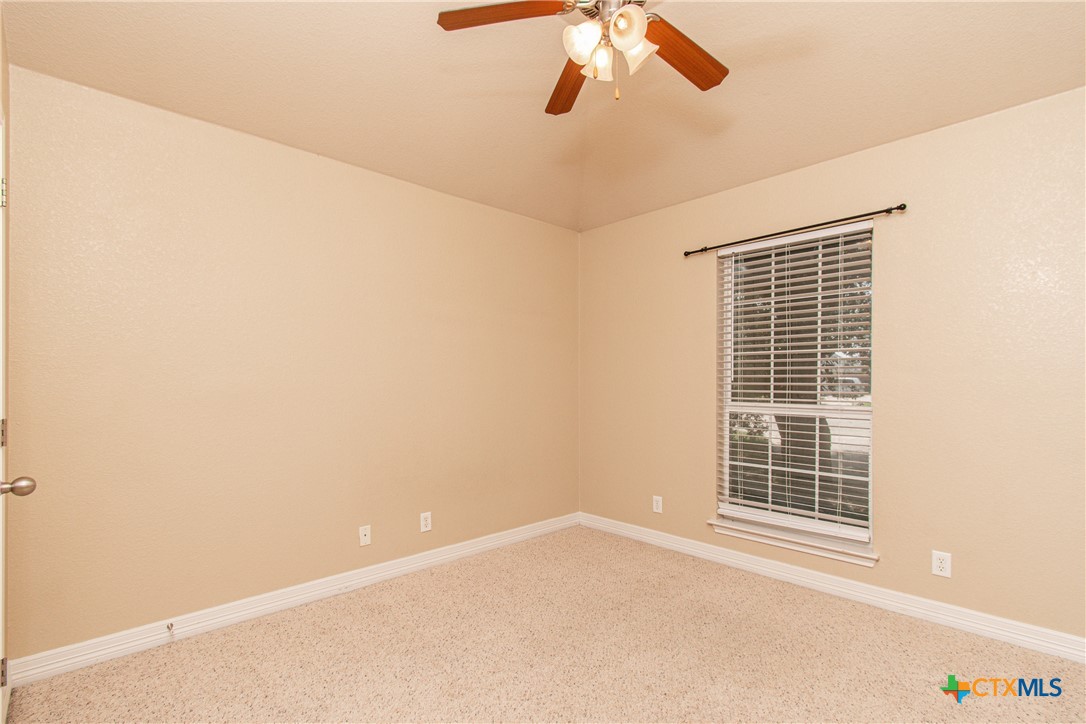 1401 Saxon Circle Property Photo 20