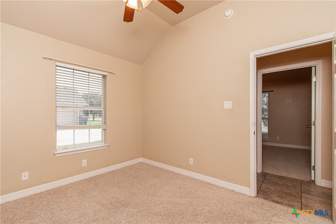 1401 Saxon Circle Property Photo 24