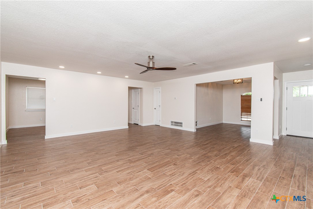 304 Timber Ridge Drive Property Photo 2