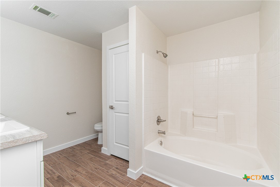 304 Timber Ridge Drive Property Photo 16