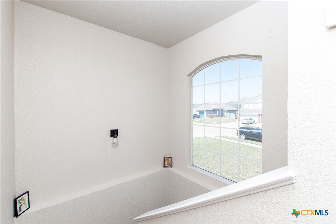 402 Deloris Dr. Property Photo 11