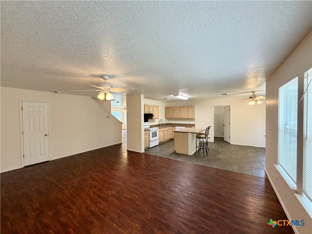369 Copper Bluff Drive Property Photo 3