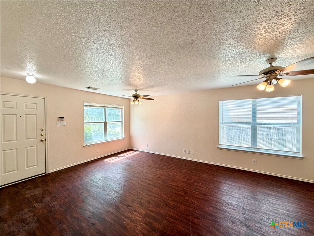369 Copper Bluff Drive Property Photo 7