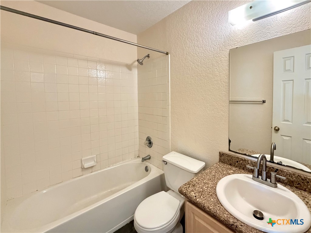 369 Copper Bluff Drive Property Photo 14