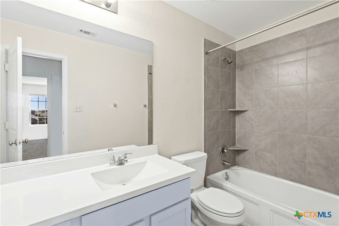 513 Circle Way Property Photo 23
