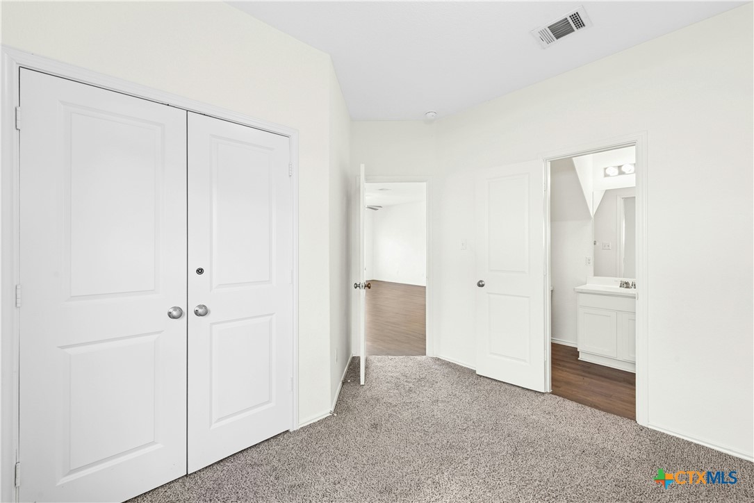 513 Circle Way Property Photo 27