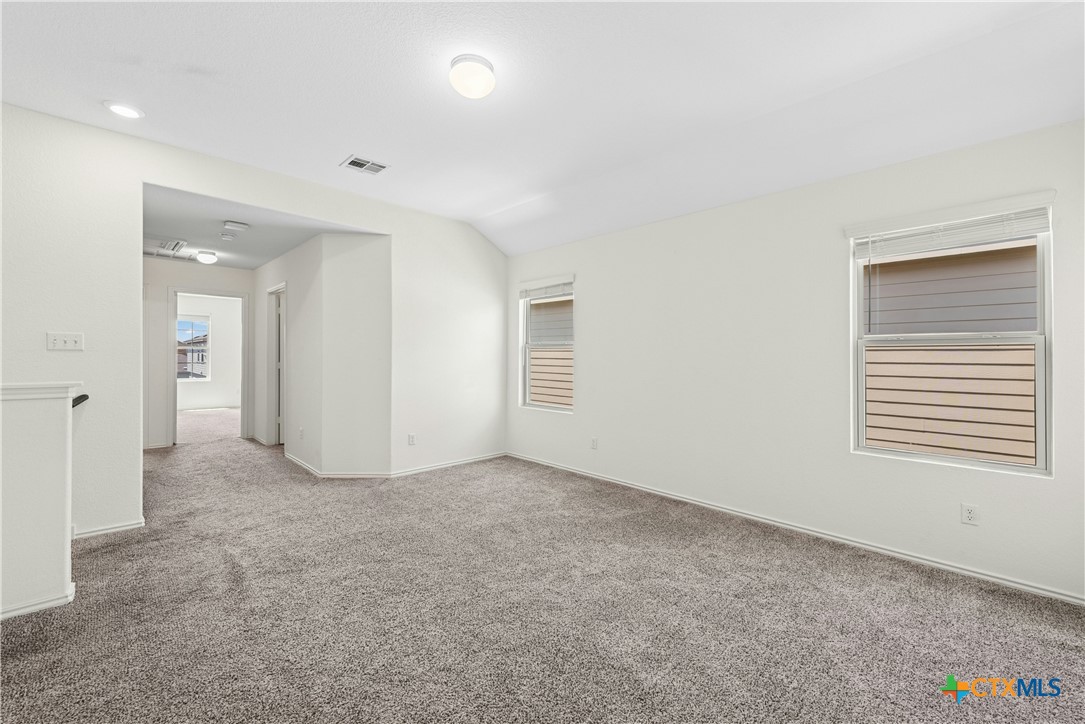 513 Circle Way Property Photo 30