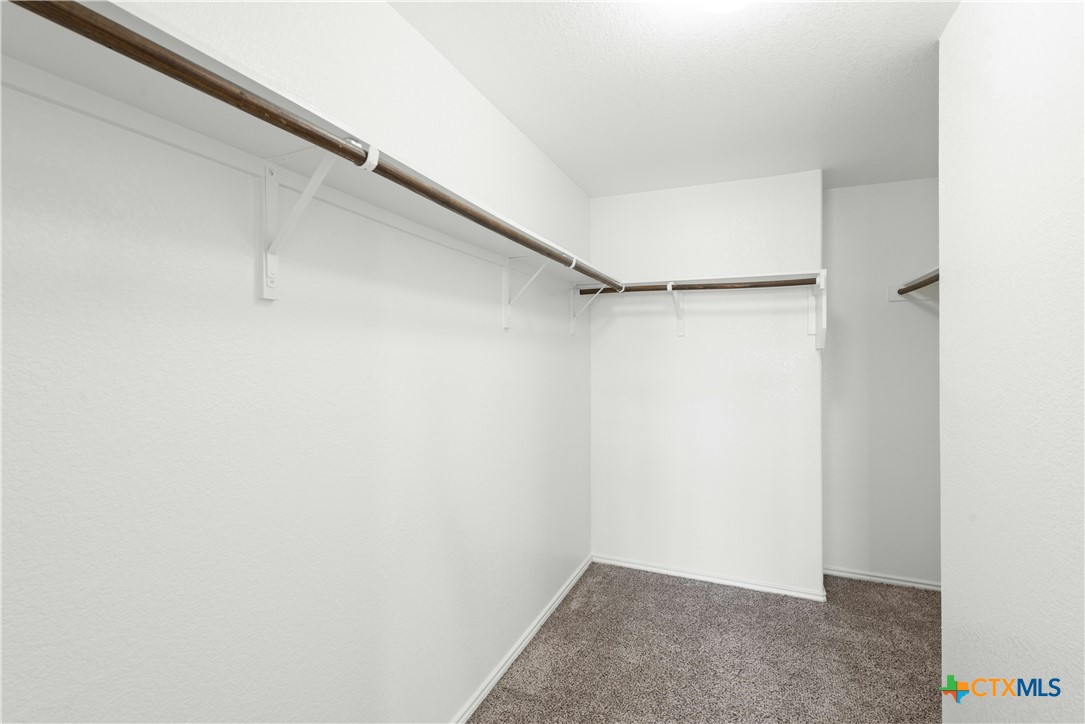 513 Circle Way Property Photo 34