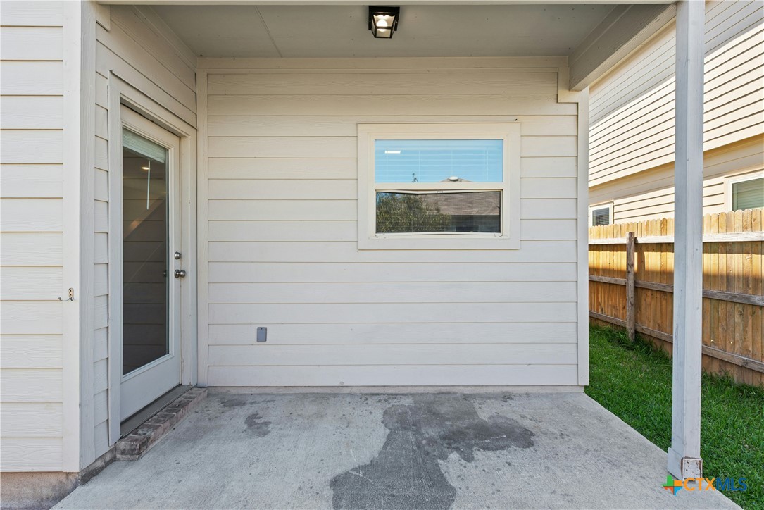 513 Circle Way Property Photo 35