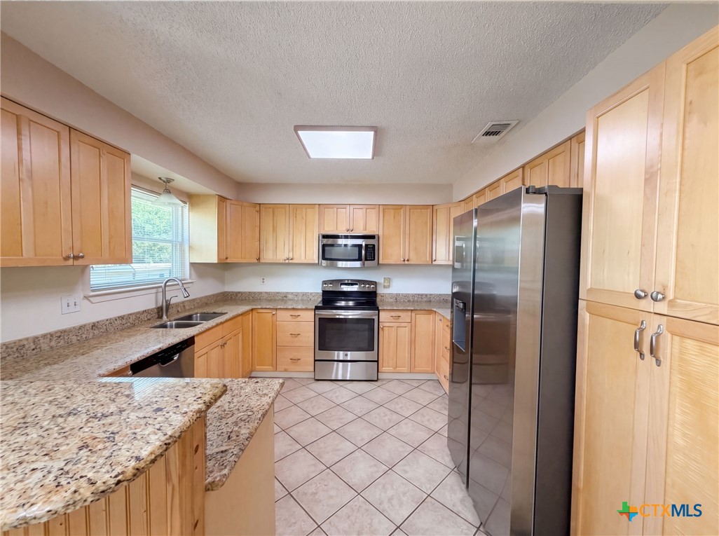 2803 Persimmon Drive Property Photo 2
