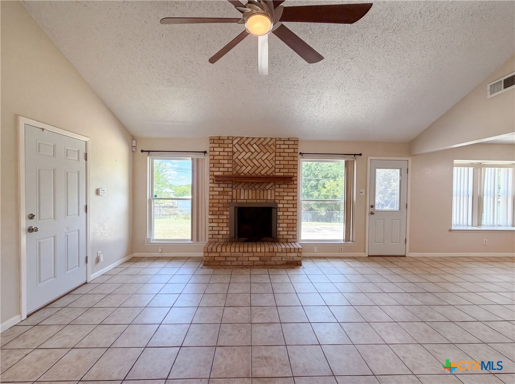 2803 Persimmon Drive Property Photo 3