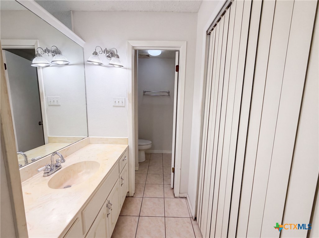2803 Persimmon Drive Property Photo 11