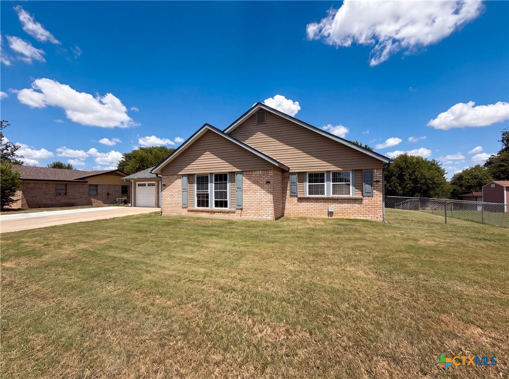 2803 Persimmon Drive Property Photo 14