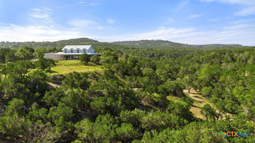 1101 Windy Hills Road Property Photo 1